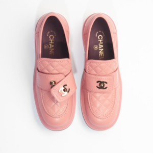 샤넬 램스킨 퀼팅 턴락 로고 로퍼 G38147 핑크
